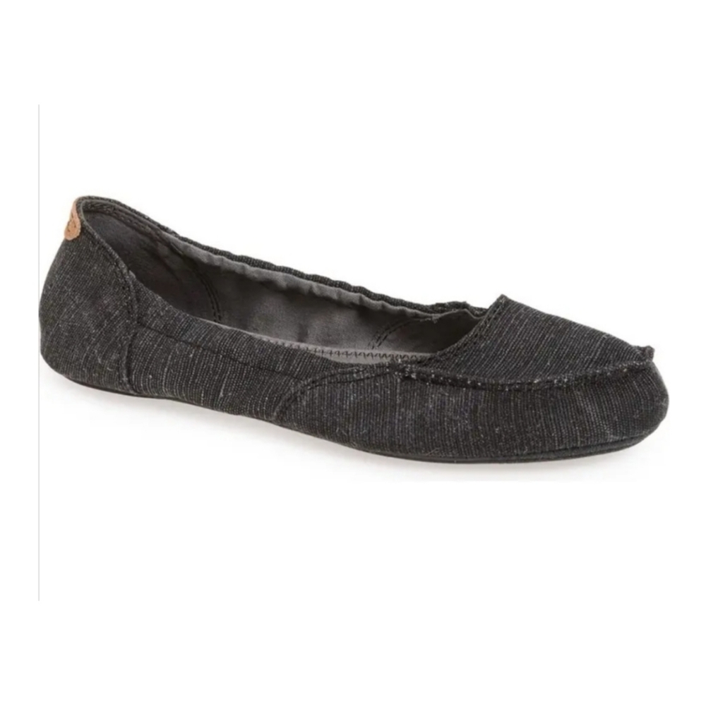 Sanuks Elle V Eight Flats